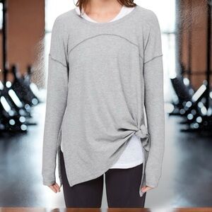 NWOT Lululemon Hit Unwind Long Sleeve
Heathered Magnet Grey size 6